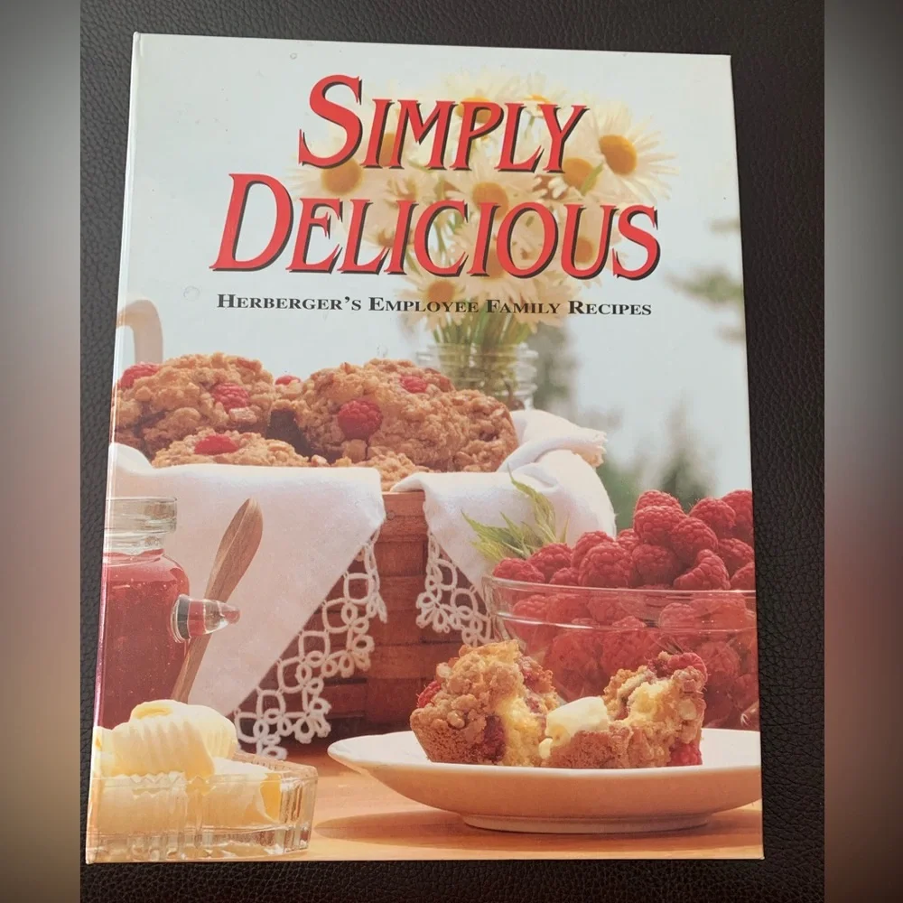 Vintage Cookbook 3 Ring Binder Simply Delicious Herbergers Employees Recipes